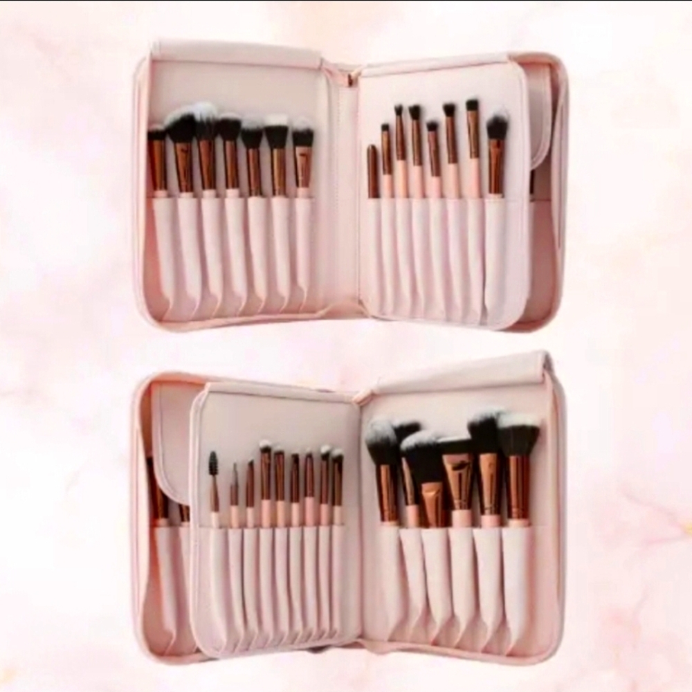 Luxie 30 Piece Rose Gold Brush Set